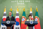 Korea, Portugal hold summit talks