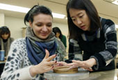 Hands-on traditional arts & crafts at national museum 