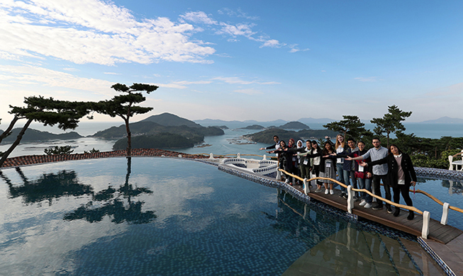 Koreaphiles discover hidden treasures of Tongyeong