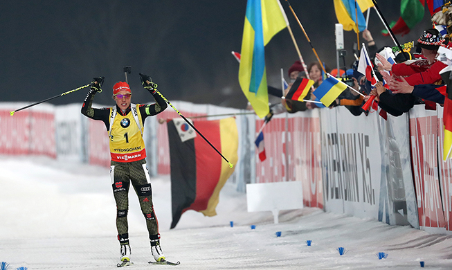 Biathlon women's pursuit kicks off in Pyeongchang