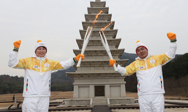 Olympic torch lights up Jeollabuk-do