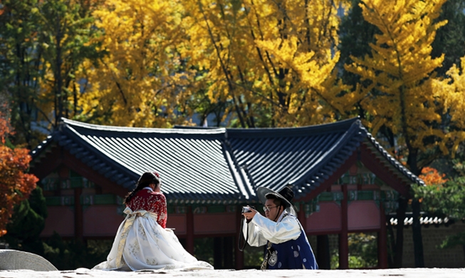 Overseas tourists happier when traveling both Seoul, local areas