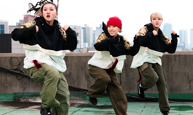 🎧 Video of dance crew cheering on Winter Olympic team released