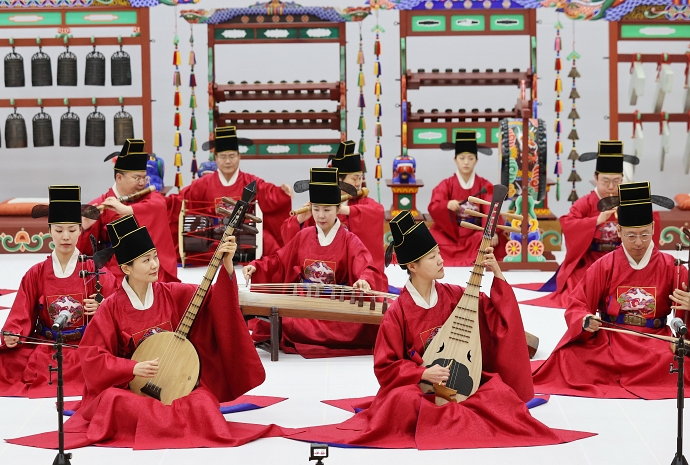 Orchestra previews concert of royal traditional music