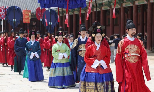 Reenactment of royal family going on walk